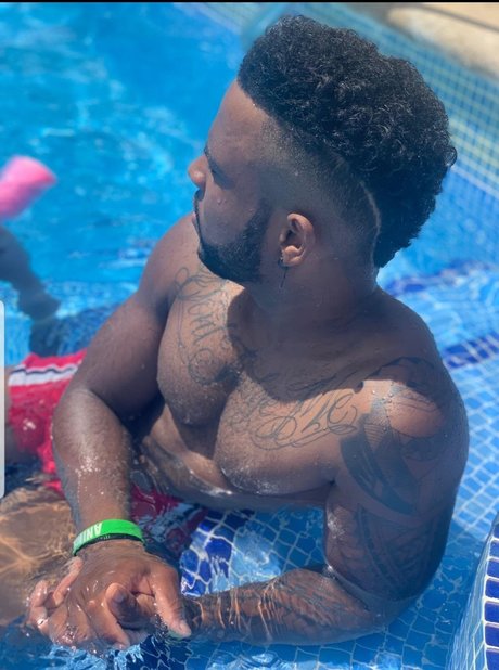 Foto di nudo di fuga di OnlyFans di Filipe Oliveira
