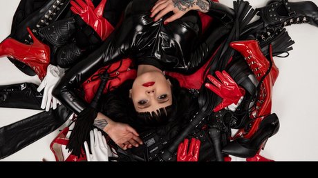 Foto di nudo di fuga di OnlyFans di Petra Hunter