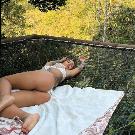 Foto di nudo di fuga di OnlyFans di Alejandra