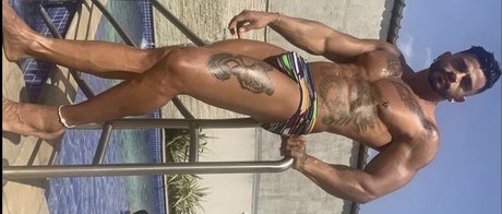 Foto di nudo di fuga di OnlyFans di Davydmotta