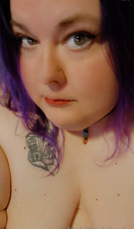 Foto di nudo di fuga di OnlyFans di Mskittydelgato