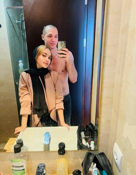 Foto di nudo di fuga di OnlyFans di Travelvids Xyz