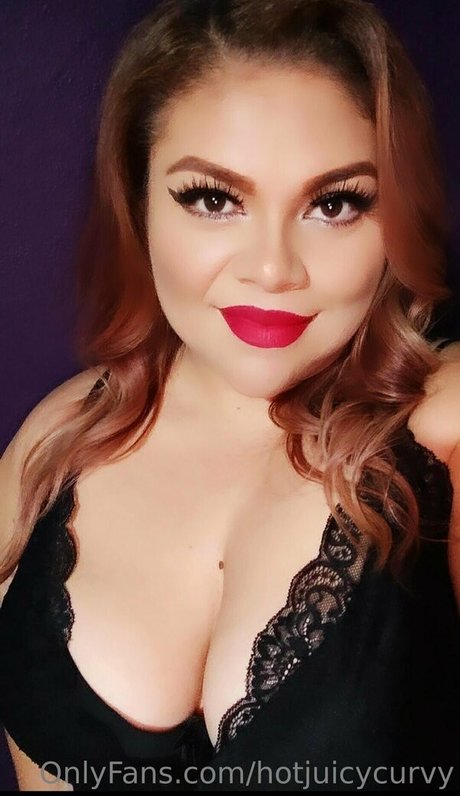 Foto di nudo di fuga di OnlyFans di Hotjuicycurvy
