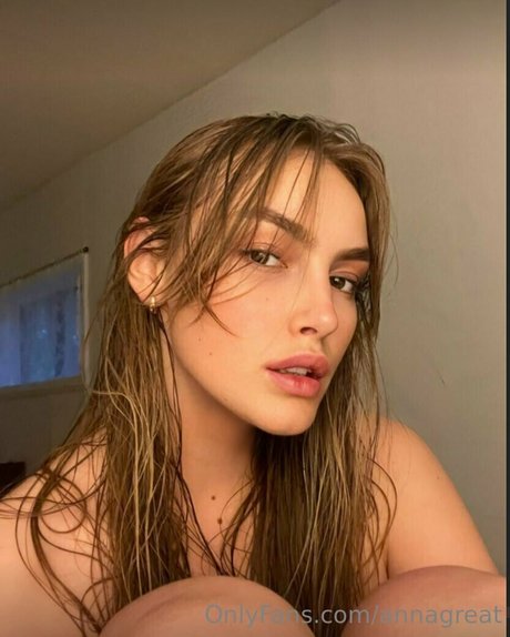Foto di nudo di fuga di OnlyFans di Annagreat