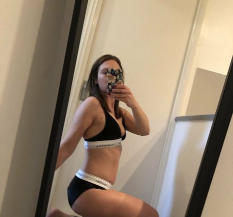 Foto di nudo di fuga di OnlyFans di Average Uk Mum
