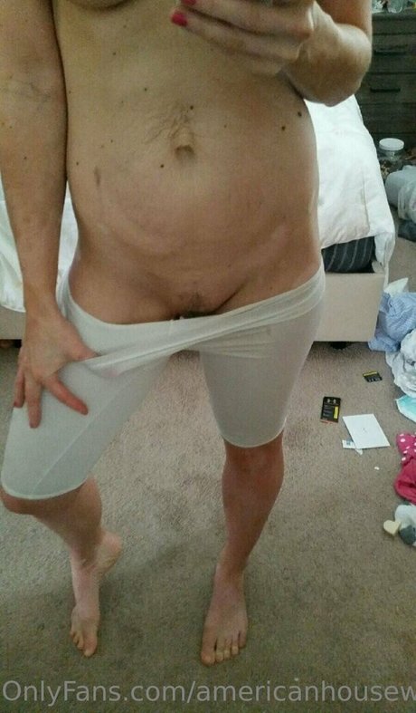 Foto di nudo di fuga di OnlyFans di Americanhousewife