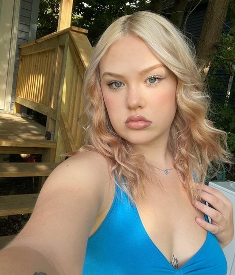Foto di nudo di fuga di OnlyFans di Anna Wright