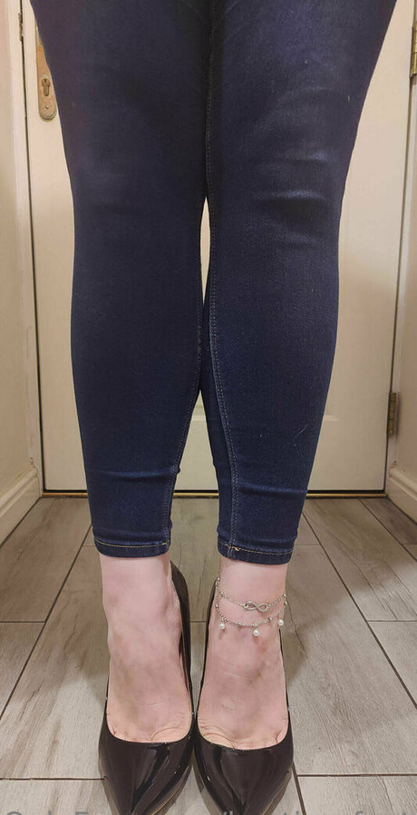 Foto di nudo di fuga di OnlyFans di Kaytiesfeet