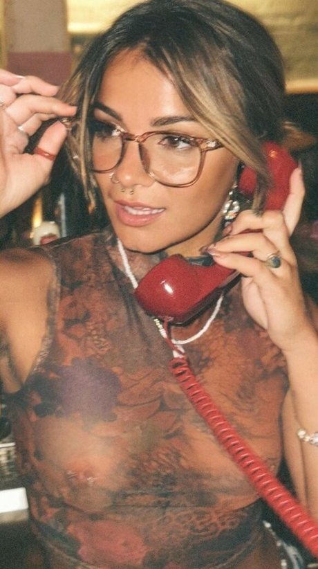 Foto di nudo di fuga di OnlyFans di Lea Flavy