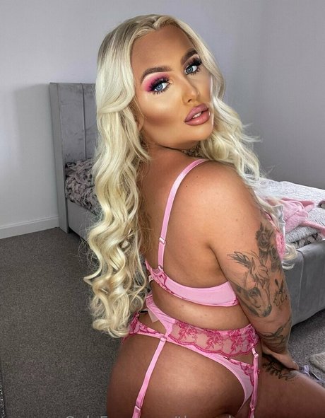 Inkedblondieeee
