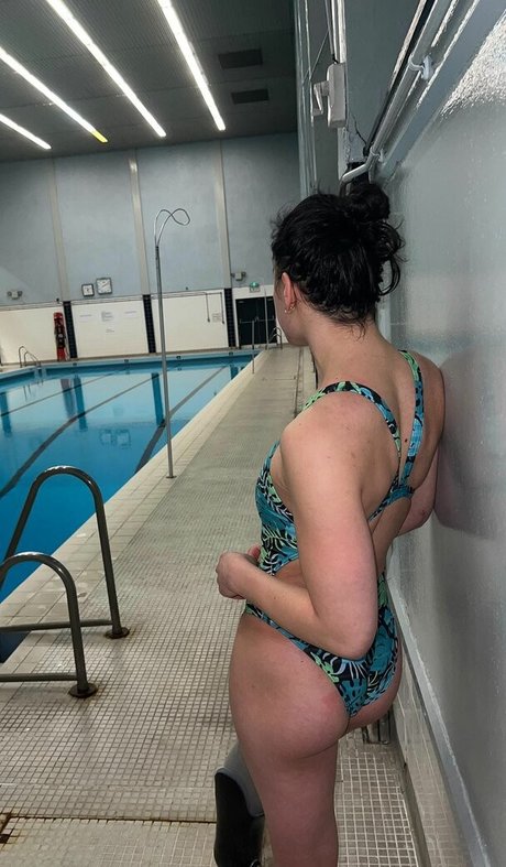 Foto di nudo di fuga di OnlyFans di Alice Tai