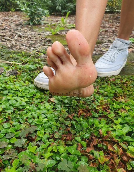 Foto di nudo di fuga di OnlyFans di Hopefeet