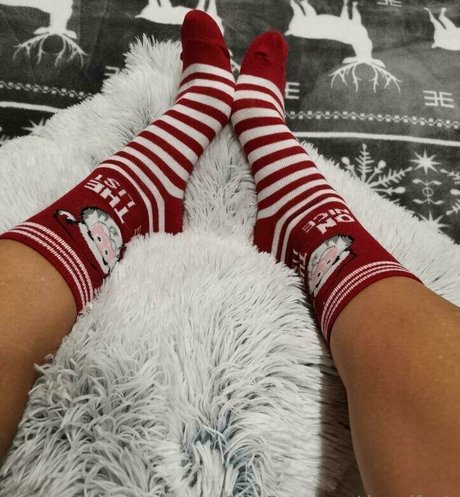 Foto di nudo di fuga di OnlyFans di Dmndfeet