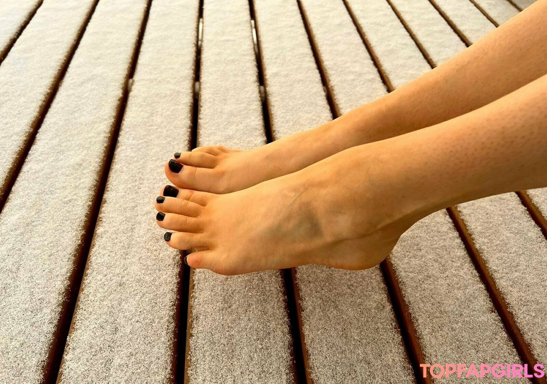 Foto di nudo di fuga di OnlyFans di Officialfeetforfun #29 Foto di nudo di fuga di OnlyFans di Officialfeetforfun #29