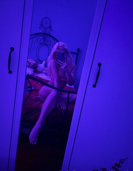 Foto di nudo di fuga di OnlyFans di Alisshale