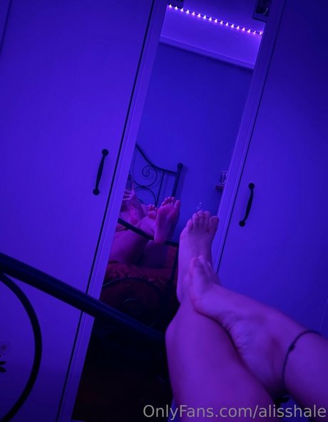 Foto di nudo di fuga di OnlyFans di Alisshale