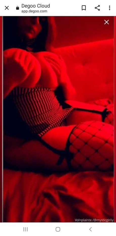 Foto di nudo di fuga di OnlyFans di Onesarahhh