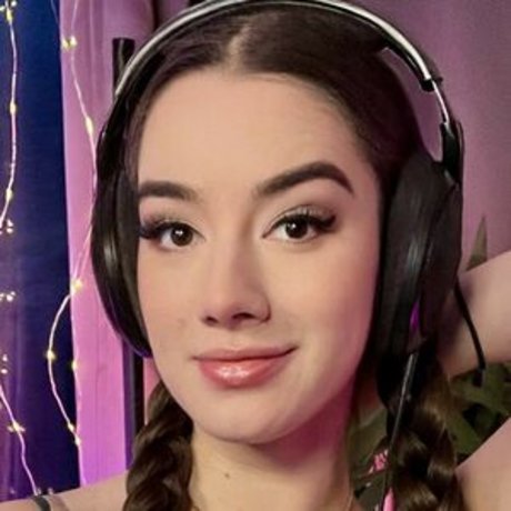 Foto di nudo di fuga di OnlyFans di Miss Mikkaa