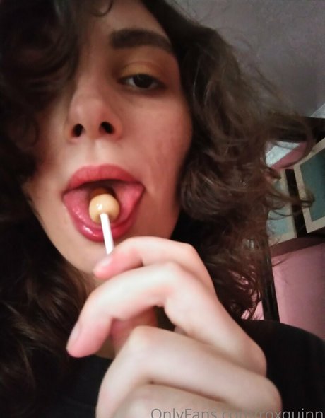 Foto di nudo di fuga di OnlyFans di Roxquinn
