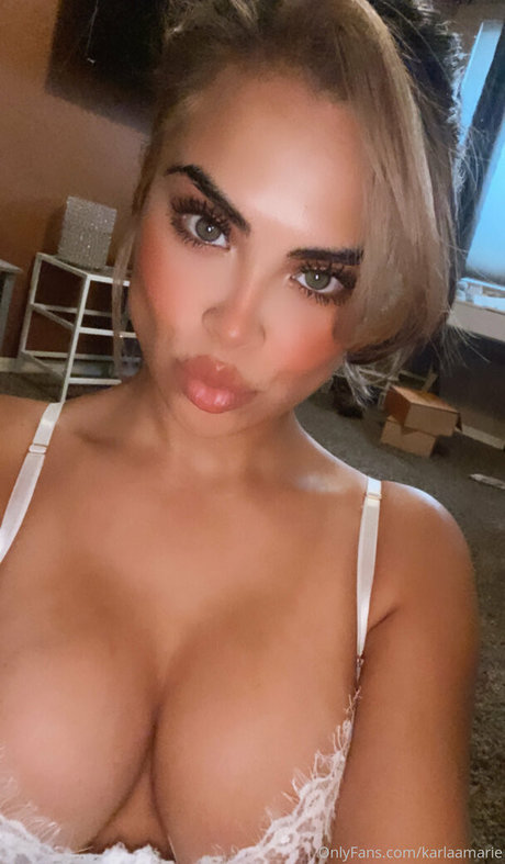 Foto di nudo di fuga di OnlyFans di Karlaamarie