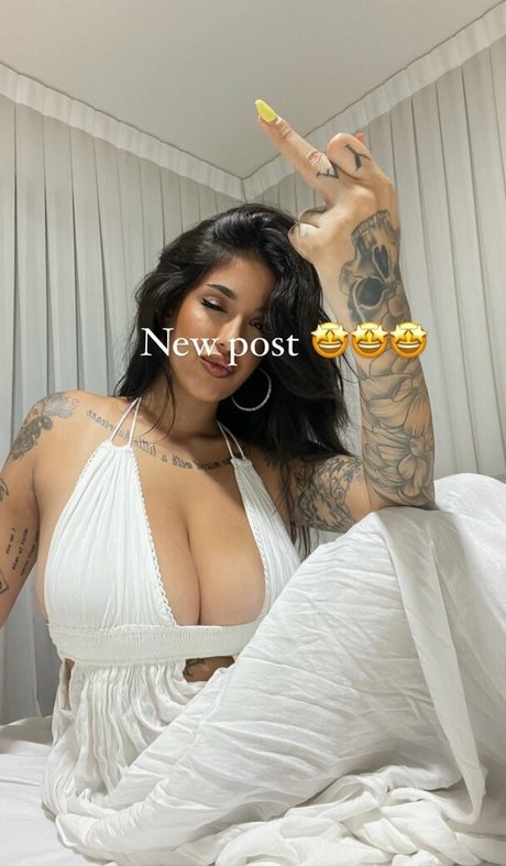 Foto di nudo di fuga di OnlyFans di May Bakshi