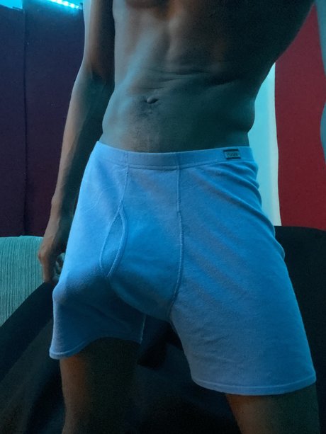 Foto di nudo di fuga di OnlyFans di On Bro