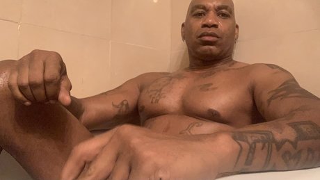 Foto di nudo di fuga di OnlyFans di Dickem Down Dre