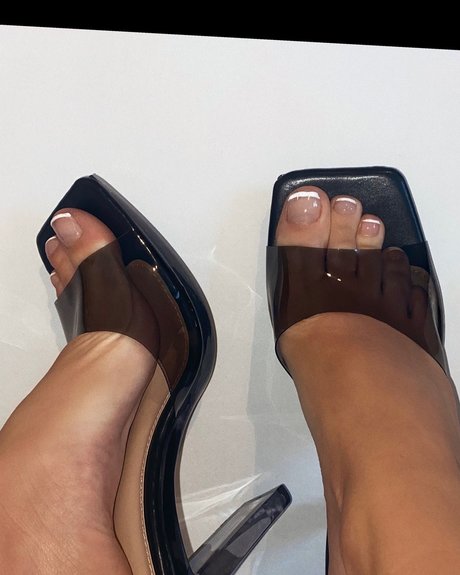 Pretty Princess Feet