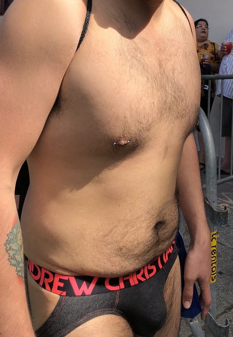 Foto di nudo di fuga di OnlyFans di Monster Ex