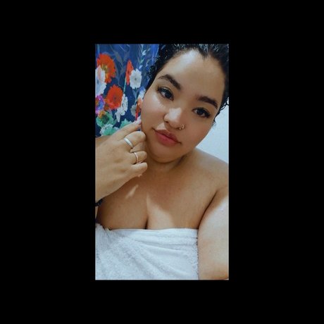 Foto di nudo di fuga di OnlyFans di Diana C