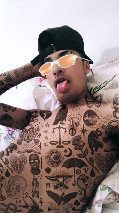 Foto di nudo di fuga di OnlyFans di Eduardo Macedo