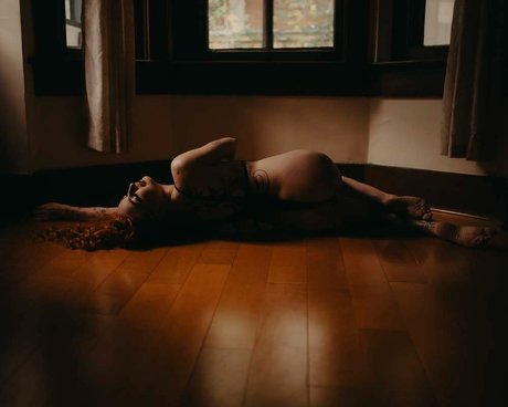 Foto di nudo di fuga di OnlyFans di Queen Nova