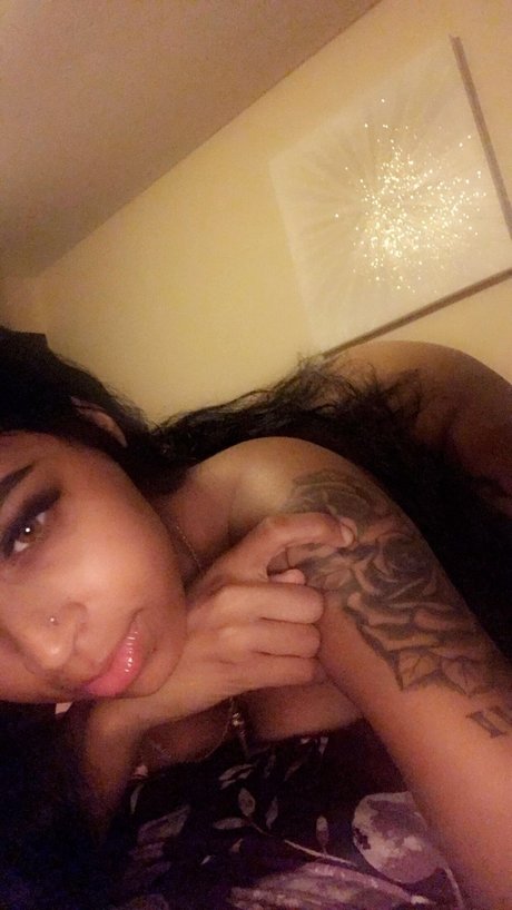 Foto di nudo di fuga di OnlyFans di Queenn Hazel