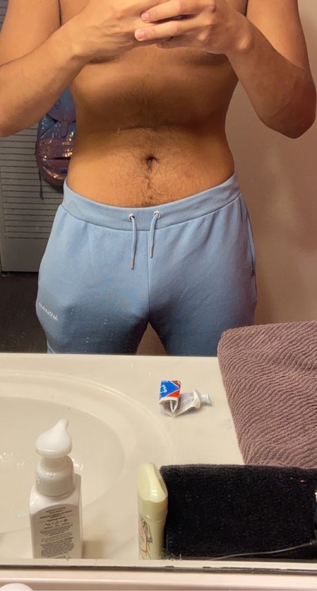 Foto di nudo di fuga di OnlyFans di Dev
