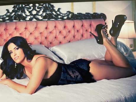 Foto di nudo di fuga di OnlyFans di Belinda Donner