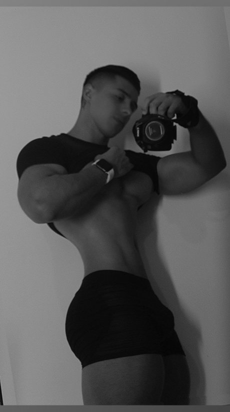 Foto di nudo di fuga di OnlyFans di Devin Hunter