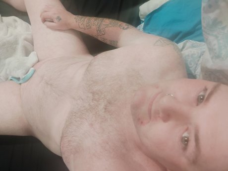 Foto di nudo di fuga di OnlyFans di Azza