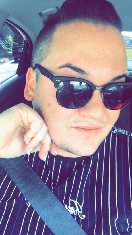 Foto di nudo di fuga di OnlyFans di Dj