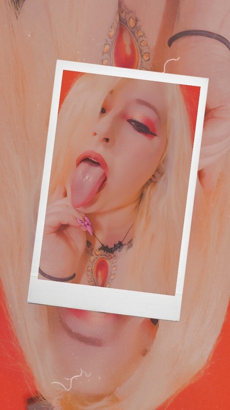 Foto di nudo di fuga di OnlyFans di Raven Bonez