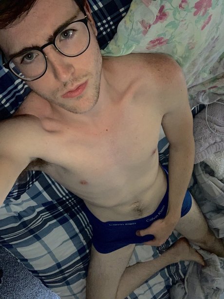 Foto di nudo di fuga di OnlyFans di Zach