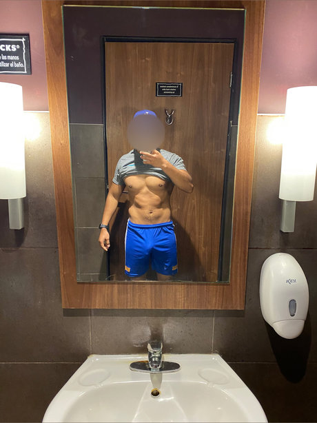 Foto di nudo di fuga di OnlyFans di Regiog1