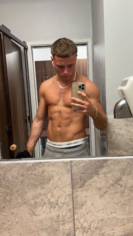 Foto di nudo di fuga di OnlyFans di Ryan Snellings