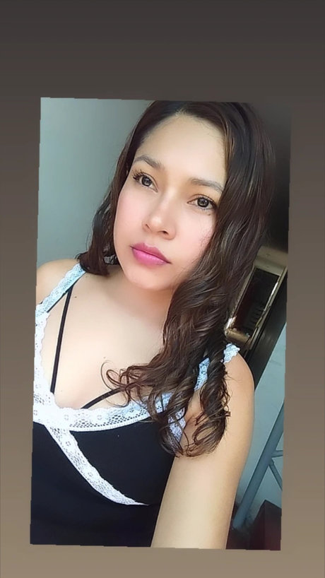 Foto di nudo di fuga di OnlyFans di Florcarinaa
