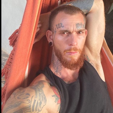 Foto di nudo di fuga di OnlyFans di Helio Silva