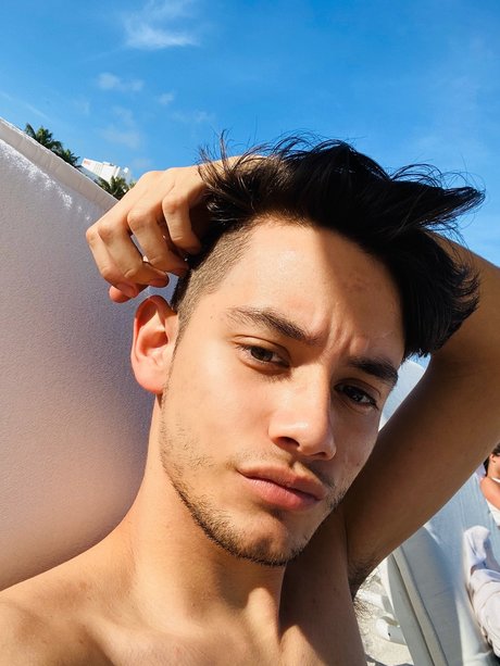 Foto di nudo di fuga di OnlyFans di El Rey