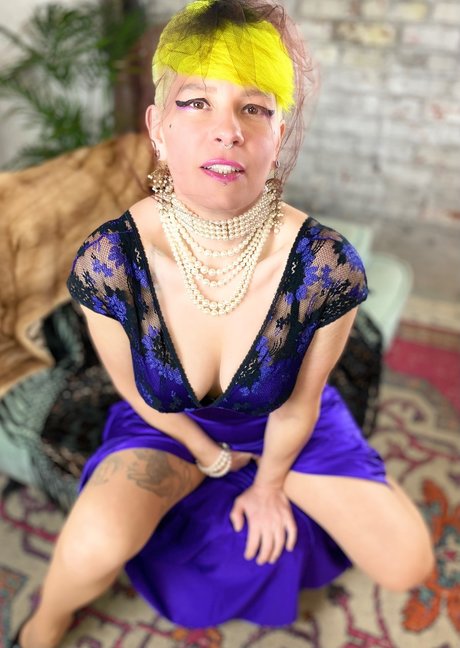 Foto di nudo di fuga di OnlyFans di Mistress May I