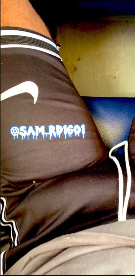 Foto di nudo di fuga di OnlyFans di Samtrinity
