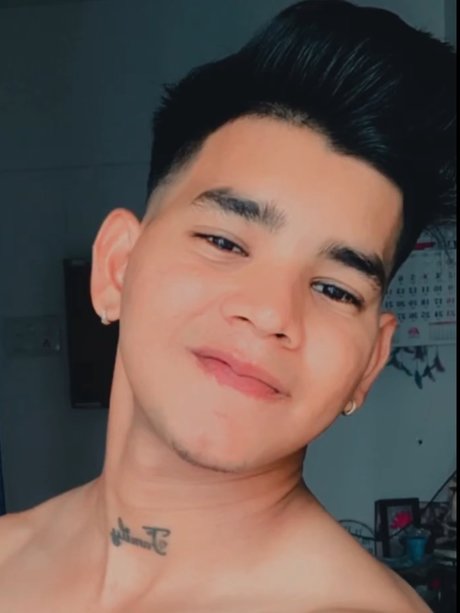 Foto di nudo di fuga di OnlyFans di Sachin Soni
