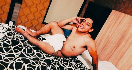 Foto di nudo di fuga di OnlyFans di Sa1d Alvarado