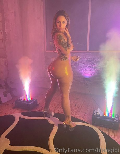 Foto di nudo di fuga di OnlyFans di Blahgigi